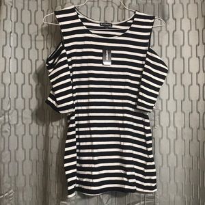 Express T-shirt never worn